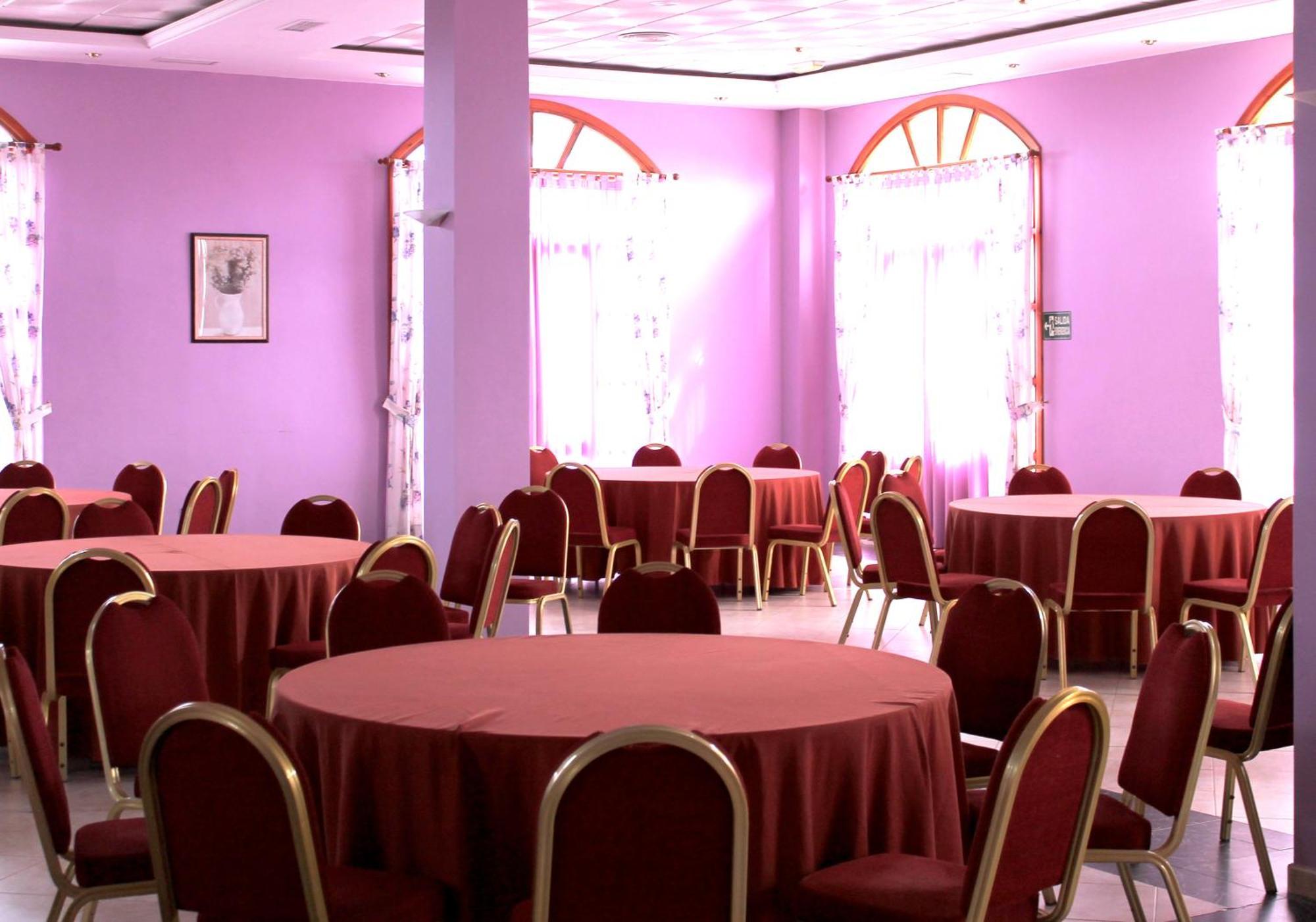 Hotel Los Barruecos By Croma Malpartida de Cáceres Exteriör bild